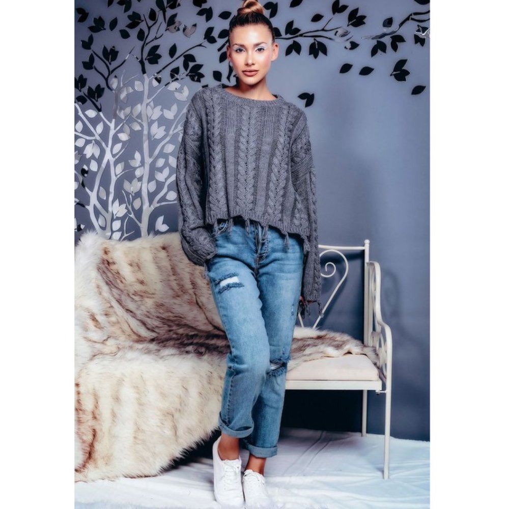 Chunky Cable Knit Sweater Destroyed Hem NWT - Picture 4 of 5